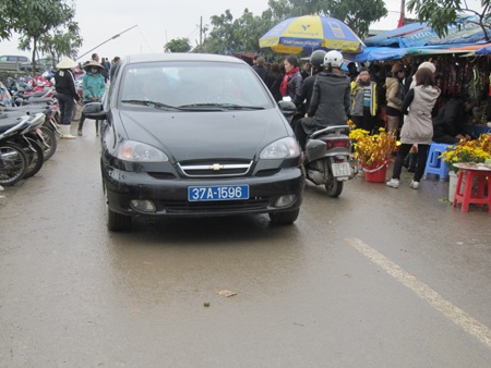 Lễ chùa đầu năm, những điều trông thấy... - 1