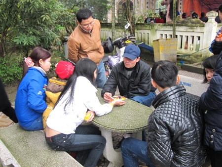 Lễ chùa đầu năm, những điều trông thấy... - 5