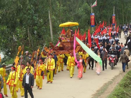 Khai mạc Lễ hội đền Vua Mai năm 2012 - 9 Khai mạc Lễ hội đền Vua Mai năm 2012 - 9