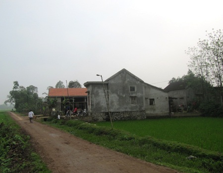 11 hộ dân khốn khổ đòi sổ đỏ vì lỗi của... xã - 3 11 hộ dân khốn khổ đòi sổ đỏ vì lỗi của... xã