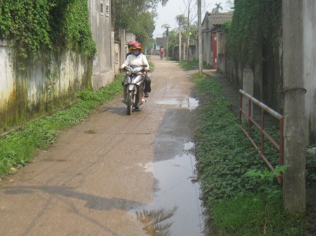 Dân lập barie rào làng ngăn nạn trộm chó - 3 Dân lập barie rào làng ngăn nạn trộm chó