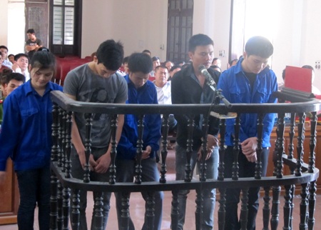 Bắt cóc “nửa chừng”, lĩnh án 23 năm tù - 1 Bắt cóc “nửa chừng”, lĩnh án 23 năm tù