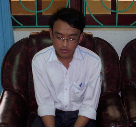 “Các bác sỹ bảo bệnh của em chỉ có cách… cưa chân”