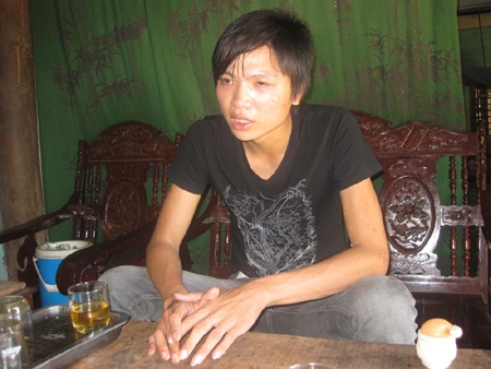 Sinh viên bị đánh mù mắt cầu cứu cơ quan chức năng - 1 Sinh viên bị đánh mù mắt cầu cứu cơ quan chức năng