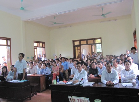 Trưởng Phòng LĐ-TB&XH kiện UBND huyện vì... tờ giấy khai sinh - 3 Trưởng Phòng LĐ-TB&XH kiện UBND huyện vì... tờ giấy khai sinh - 3