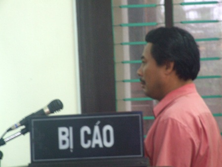 Y án đối với nguyên Chi cục trưởng Chi cục quản lý thị trường Nghệ An - 1