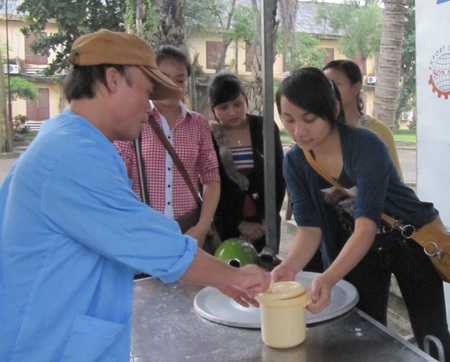 Những bát cháo ấm lòng bệnh nhân nghèo - 9 Những bát cháo ấm lòng bệnh nhân nghèo - 9