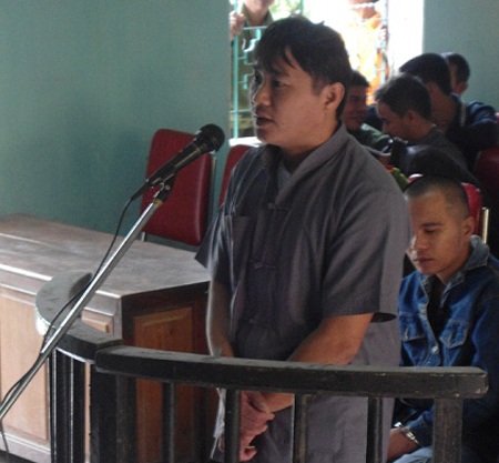 Hết trộm cắp, chứa gái mại dâm đến buôn ma túy - 1 Hết trộm cắp, chứa gái mại dâm đến buôn ma túy - 1