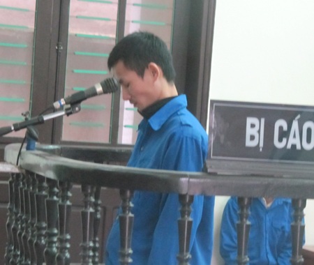 Bị cáo xin cưới nạn nhân làm vợ - 1 Bị cáo xin cưới nạn nhân làm vợ - 1