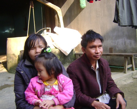 Hành trình tìm ánh sáng của đôi vợ chồng mù - 1 Hành trình tìm ánh sáng của đôi vợ chồng mù - 1