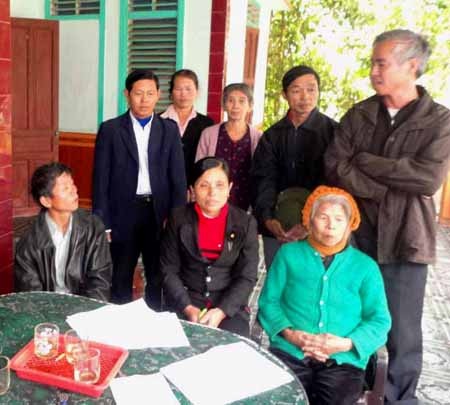 “Trùm phường” ôm tiền tỷ bỏ trốn, hàng trăm nông dân khốn đốn - 1 “Trùm phường” ôm tiền tỷ bỏ trốn, hàng trăm nông dân khốn đốn - 1