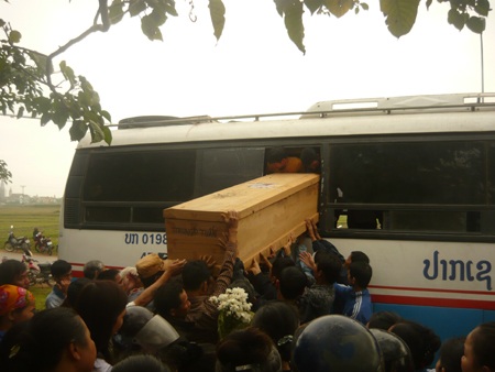 Thi thể các nạn nhân đã được đưa về quê mẹ trong sáng ngày 21/12