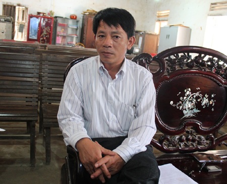 Cán bộ xã bán gạo cứu trợ vì... ngại chia lẻ - 1 Cán bộ xã bán gạo cứu trợ vì... ngại chia lẻ