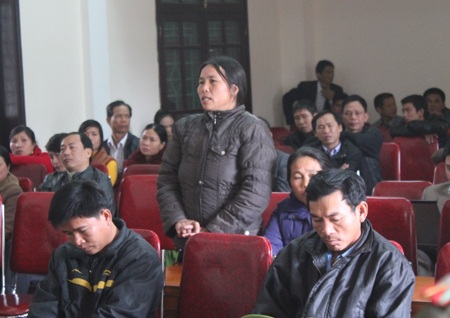 Ông chủ mỏ đá Lèn Cờ lĩnh 24 tháng tù giam - 3 Bà Trần Thị Nhung - mẹ nạn nhân Nguyễn Hữu Tuấn đề nghị tòa xem xét cho ông Chín được hưởng án treo
