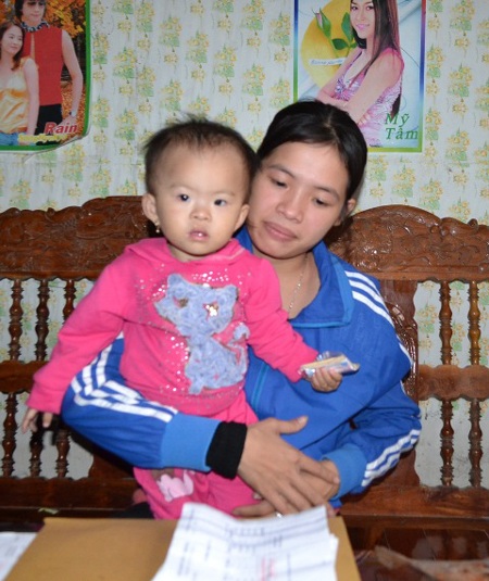 Cảm động người mẹ hiến thận, rao bán nhà cứu con - 3 Bao nhiêu hi vọng của đôi vợ chồng trẻ đã dần lụi tàn kể từ khi Hiệp mắc bệnh suy thận độ 4