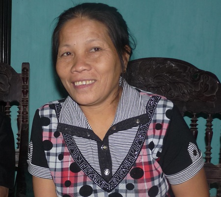 Chuyện đời người mù hành khất trở thành nhà văn - 2 Ông luôn dành tình cảm đặc biệt và sự trân trọng cho những hy sinh của người vợ