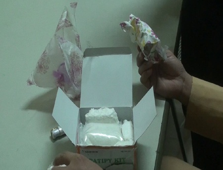 Số ma túy đá được gói trong hộp quà sinh nhật