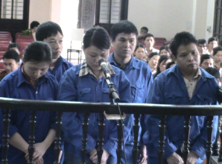 Quản giáo “thép” và 5 nữ tử tù - 2 Quản giáo “thép” và 5 nữ tử tù