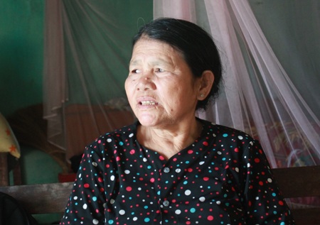 Tết bà vẫn thui thủi một mình bởi 2 con gái lấy chồng xa không về được.