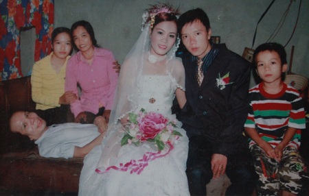 Câu chuyện tình yêu của người đàn ông 30 năm nằm đan thúng - 4 Tình yêu của người đàn ông tật nguyền đã có những quả ngọt đầu mùa.