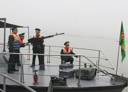 Sẵn sàng chiến đấu, giữ yên vùng biển thân yêu của Tổ quốc.