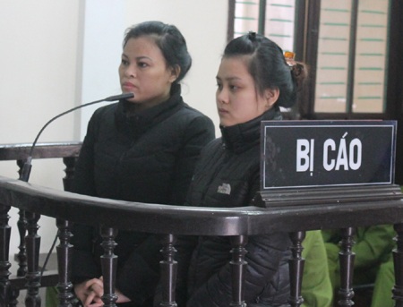 Mẹ đưa cả 3 con đi buôn ma túy - 2 Đặng Thị Hải Hương và con gái Nguyễn Thị Hồng Ngọc