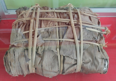 300 hiện vật tái hiện “một thiên sử vàng” Điện Biên Phủ - 9 Những chiếc xẻng được sử dụng để đào hào giao thông siết chặt vòng vây tại Điện Biên Phủ