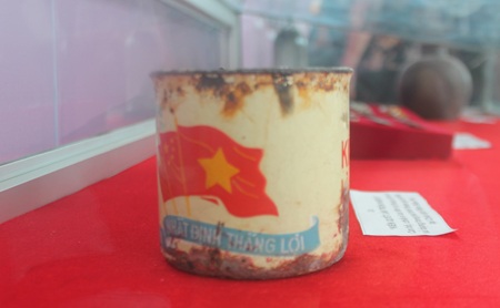 300 hiện vật tái hiện “một thiên sử vàng” Điện Biên Phủ - 8 Những chiếc xẻng được sử dụng để đào hào giao thông siết chặt vòng vây tại Điện Biên Phủ