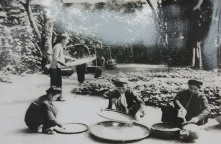 300 hiện vật tái hiện “một thiên sử vàng” Điện Biên Phủ - 13 Nhân dân Thanh Hóa tiết kiệm lương thực phục vụ chiến dịch Điện Biên Phủ.