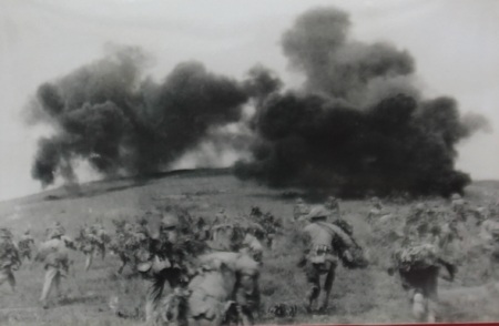 300 hiện vật tái hiện “một thiên sử vàng” Điện Biên Phủ - 12 Trung đoàn 98 - đại đoàn 316 tấn công cứ điểm đồi C1.