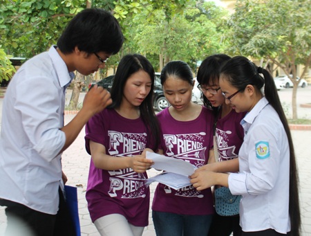 Đưa giàn khoan trái phép Hải Dương 981 vào đề thi thử đại học - 1 Đưa giàn khoan trái phép Hải Dương 981 vào đề thi thử đại học