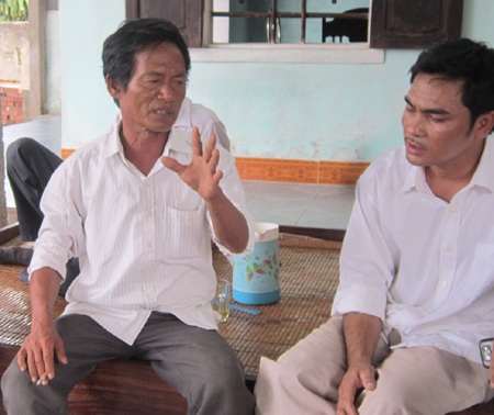 Vụ đâm chìm tàu ở Nghệ An: Chưa tìm thấy thi thể nạn nhân - 1 Ông Võ Văn Tương kể lại giây phút tàu của mình bị tàu hàng đâm chìm.