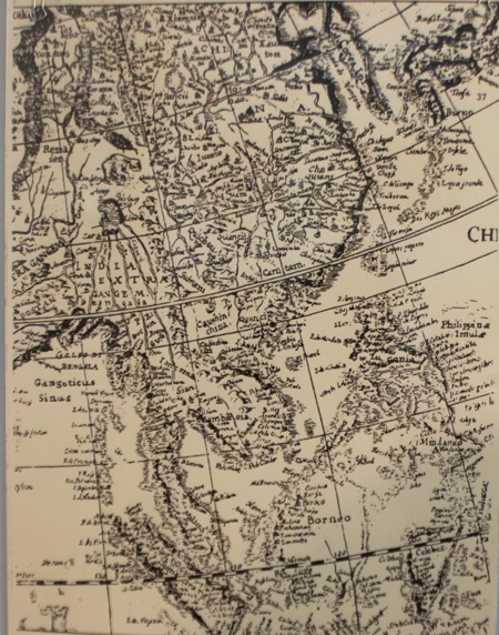 Triển lãm chủ quyền Việt Nam trên Biển Đông và Hoàng Sa - Trường Sa - 2 Bản đồ cổ được trưng bày tại triển lãm