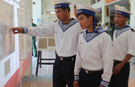 Triển lãm chủ quyền Việt Nam trên Biển Đông và Hoàng Sa - Trường Sa - 1 Triển lãm chủ quyền Việt Nam trên Biển Đông và Hoàng Sa - Trường Sa