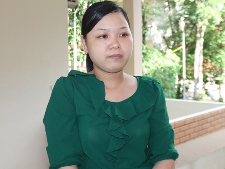 Lời nhắn gửi từ hậu phương lính biển - 1 Chị Nguyễn Thị Hương - vợ cảnh sát biển Trần Văn Quân.