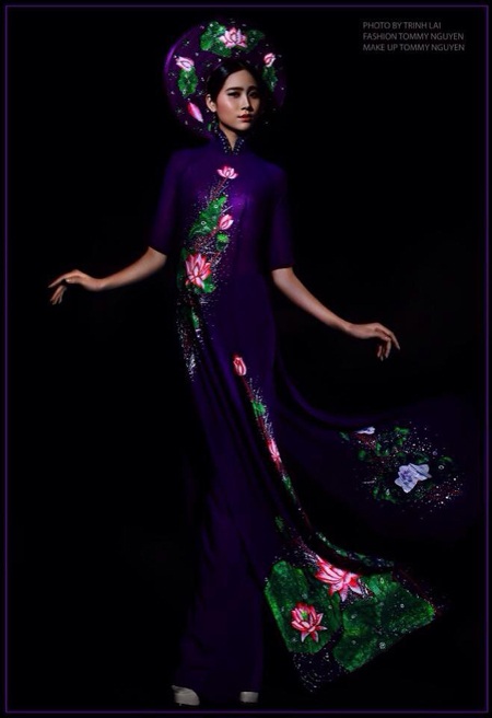 Thí sinh xinh đẹp được giám khảo Vietnam’s Nex Top Model “xúi” thi hoa hậu - 6 Dịu dàng trong những tà áo dài.