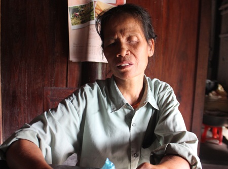 "Mẹ ơi đừng chết, cơm rau mẹ nấu con thấy vẫn ngon" - 1 Mẹ ơi đừng chết, cơm rau mẹ nấu con thấy vẫn ngon