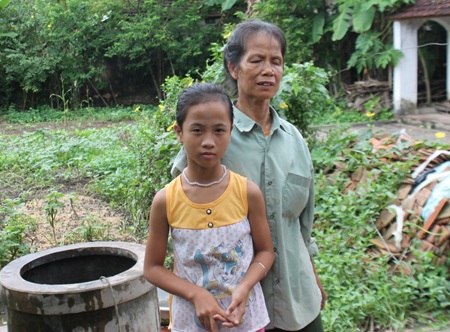 "Mẹ ơi đừng chết, cơm rau mẹ nấu con thấy vẫn ngon" - 5 Mẹ ơi đừng chết, cơm rau mẹ nấu con thấy vẫn ngon