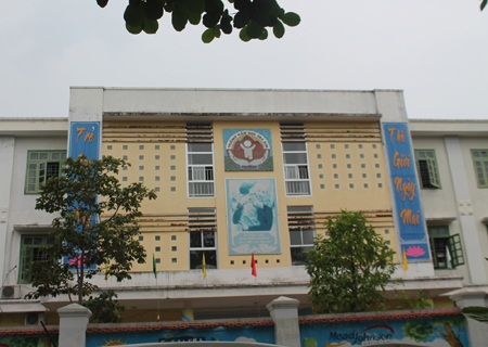 Trẻ mầm non phải đóng tiền trả nợ cho trường? - 2 Theo phản ánh của phụ huynh thì đó là những khoản nợ xây dựng trường từ năm 2007-2012.