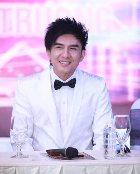 Đan Trường giữ bí mật tiết mục của mình và bé Thiện Nhân