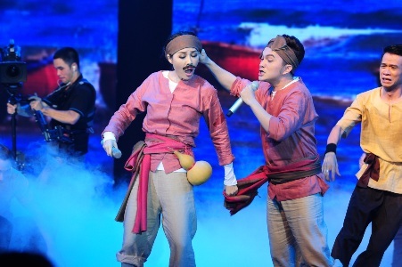 Nam Cường - Quế Vân khá tập trung vào phần dàn dựng 