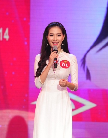 Mỹ Linh cho biết cô ước mơ trở thành BTV Thời sự VTV