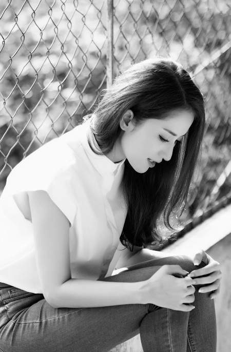 Khánh Thi bất ngờ hát trở lại vì cộng đồng "giới tính thứ 3" - 8 Được biết, trong những dự án âm nhạc này còn có sự xuất hiện của quán quân