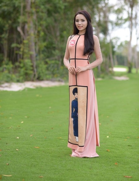 Thí sinh Hoa hậu Việt Nam nền nã trong trong trang phục áo dài - 7 T.H