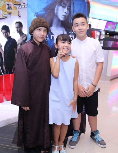 Trong buổi giới thiệu MV