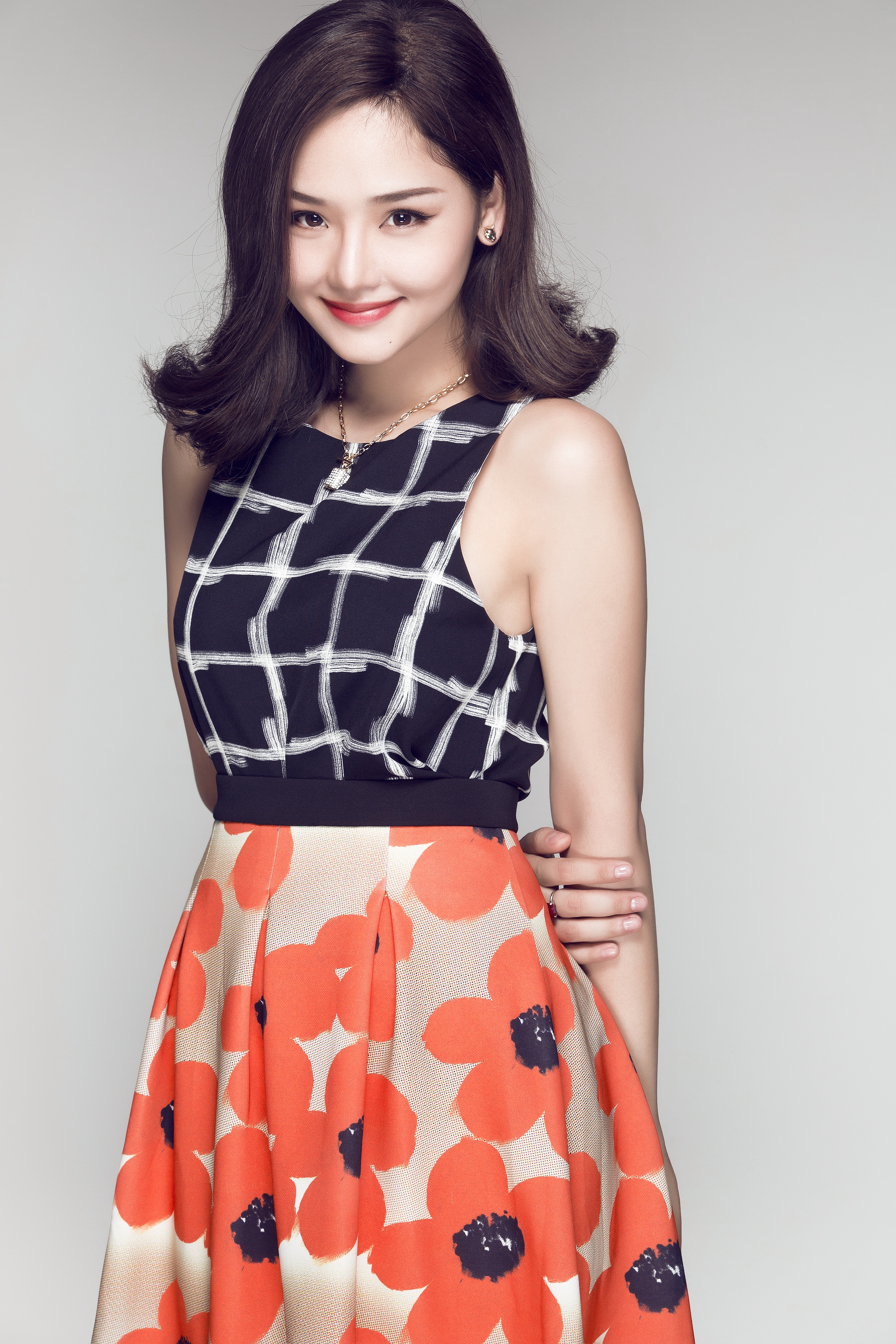 Miu Lê bình thản vượt qua scandal trước liveshow