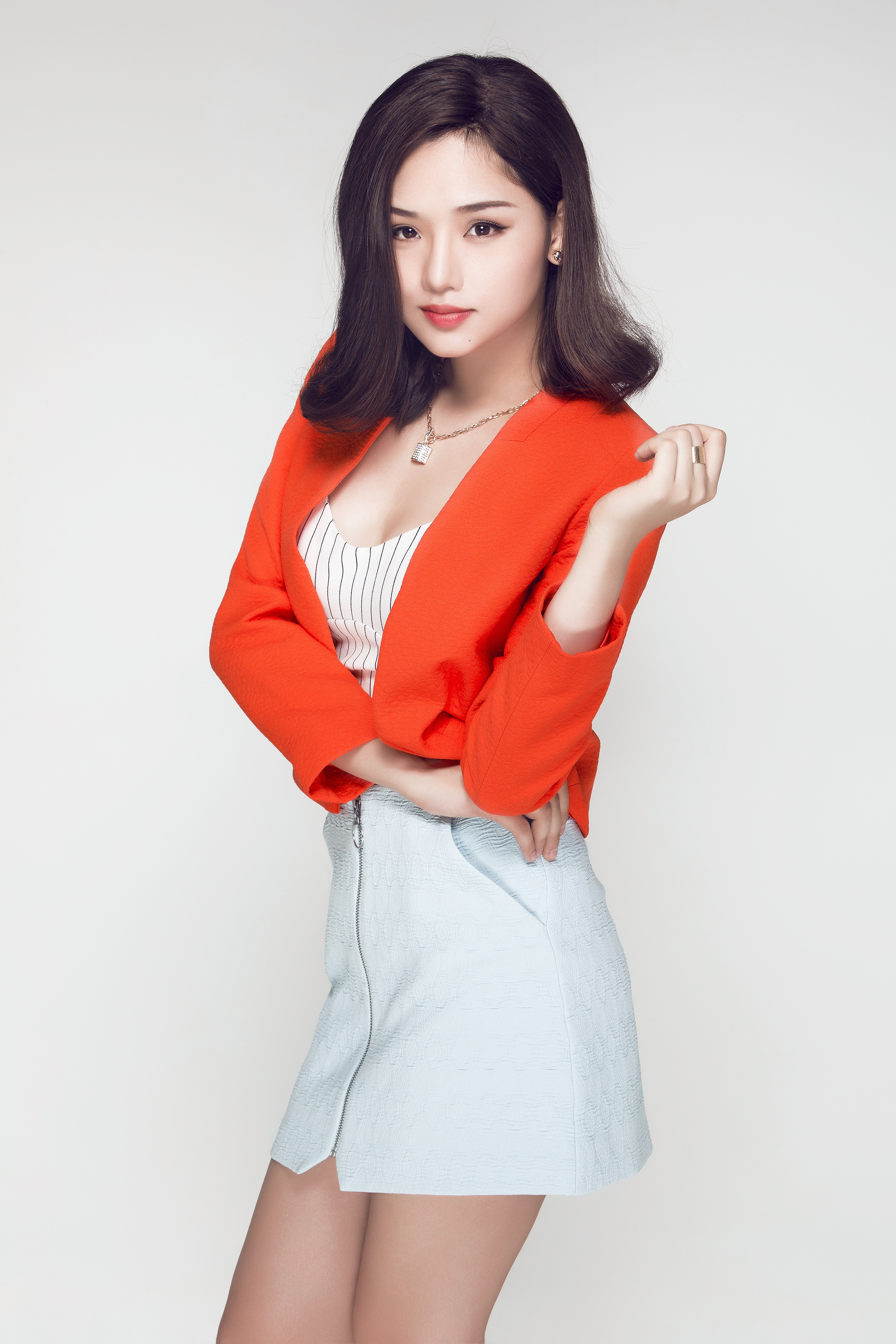 Miu Lê bình thản vượt qua scandal trước liveshow