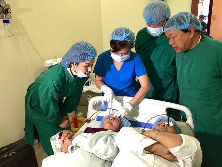 Việt Trinh làm từ thiện dịp sinh nhật tuổi 43 - 3 Việt Trinh làm từ thiện dịp sinh nhật tuổi 43