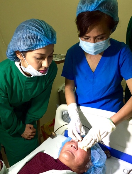 Việt Trinh làm từ thiện dịp sinh nhật tuổi 43 - 4 Việt Trinh làm từ thiện dịp sinh nhật tuổi 43