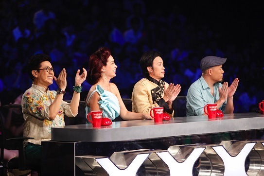 Giám khảo nghẹt thở trước màn "múa cột" của thí sinh Vietnam's got talent - 4 Giám khảo nghẹt thở trước màn múa cột của thí sinh Vietnam's got talent